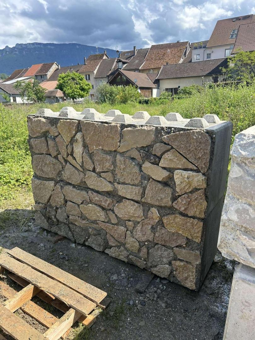 Bloc béton décoratif Auvergne-Rhône-Alpes